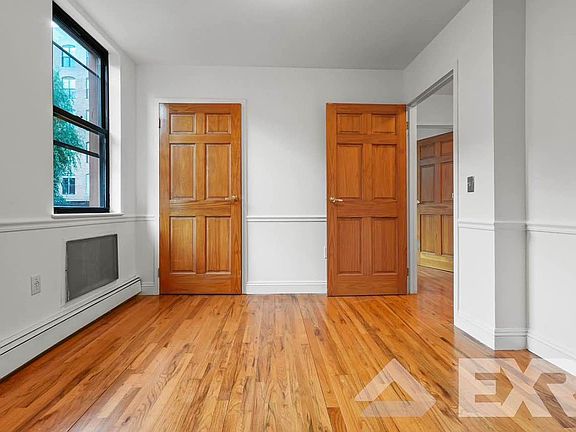 5th image of 260 Water St #1M