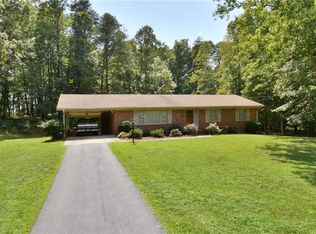 4218 High Point Rd, Winston Salem, NC 27107