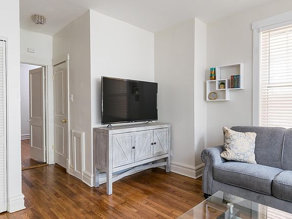 4th image of 4721 McPherson Ave APT 2SE