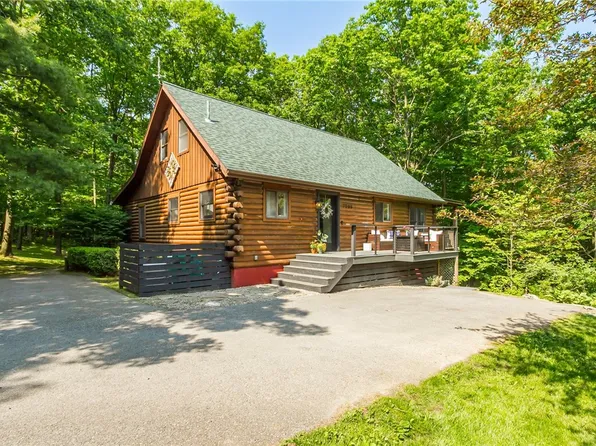 7566 Gregg Rd, Bloomfield, NY 14469