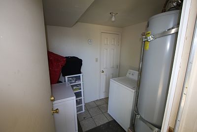 5th image of 3996 N Hughes Ave