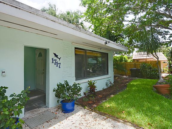 2nd image of 1717 SW 14th Ct