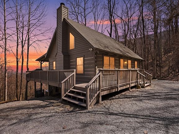 4th image of 304 Ridge Cir