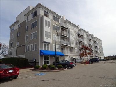 400 Bank St APT 405, New London, CT, 06320