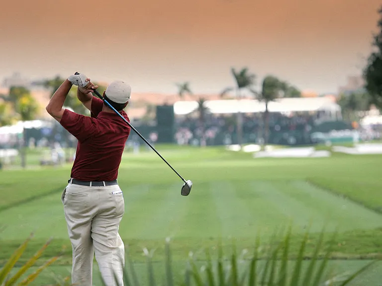 Golfers can enjoy access to the top golf courses in Florida, in close proximity of our community
