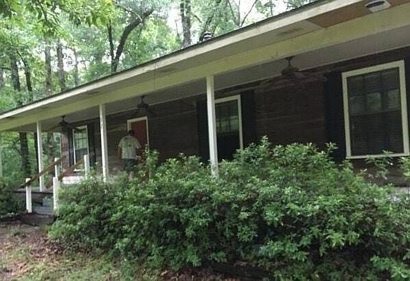 2nd image of 37 Turkey Creek Rd