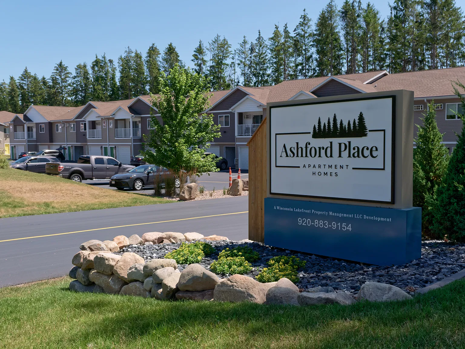 Ashford Place Apartments — Photo 2