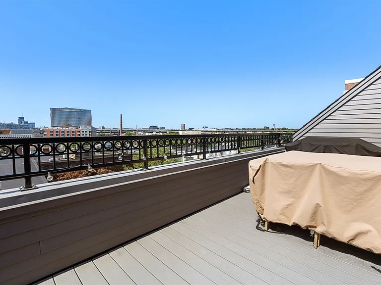 380 Bunker Hill St #210 — Photo 28