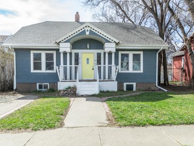 916 N 8th St, Bismarck, ND, 58501