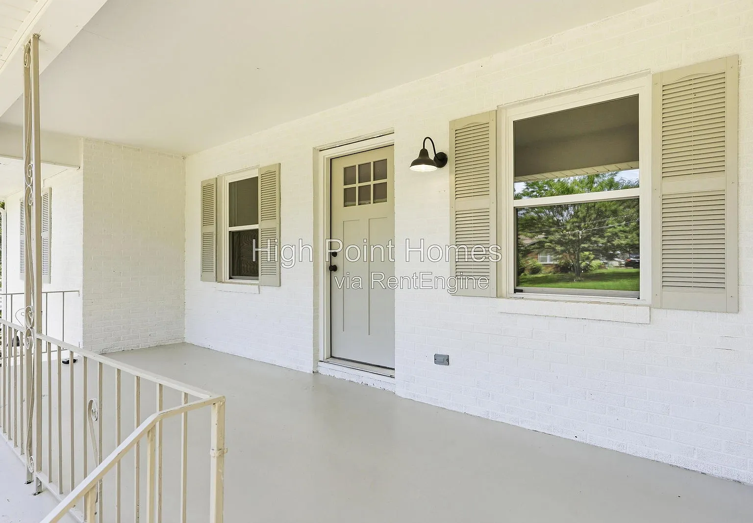 4 bed, 1.5 bath, 1435 sqft, $1,825 — Photo 2