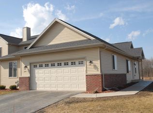 5501 N Danbury Rd, Whitefish Bay, WI 53217