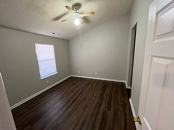 5th image of 1149 Pelham Wood Dr