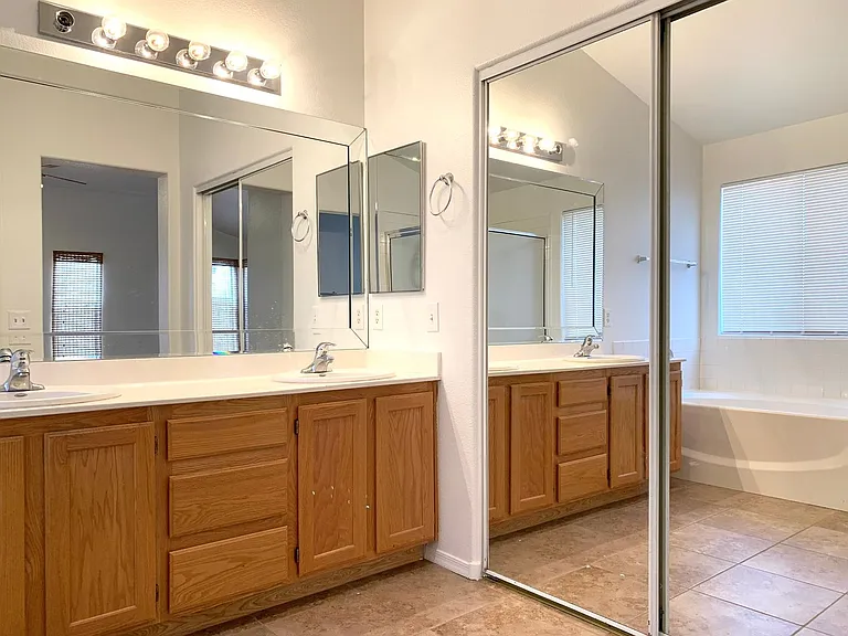 3821 Bombastic Ct — Photo 21