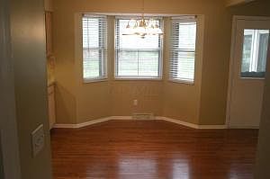 4th image of 884 Prince William Ln