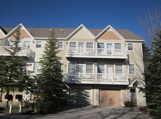 88 Spinnaker Dr, Manistee, MI 49660
