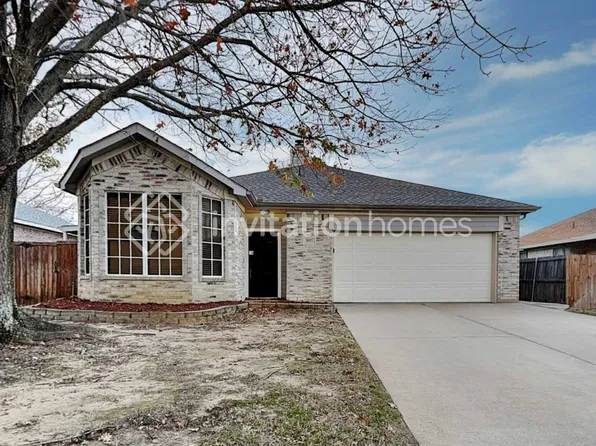 3932 Overlake Dr, Denton, TX 76210