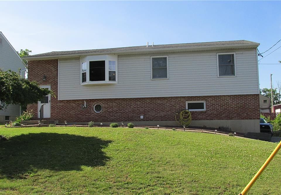 1st image of 2519 Burrowes St