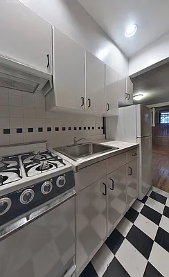 Rented by CitySites Real Estate Group | media 5