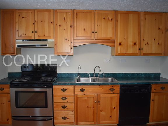 3rd image of 9436 Burgess Dr