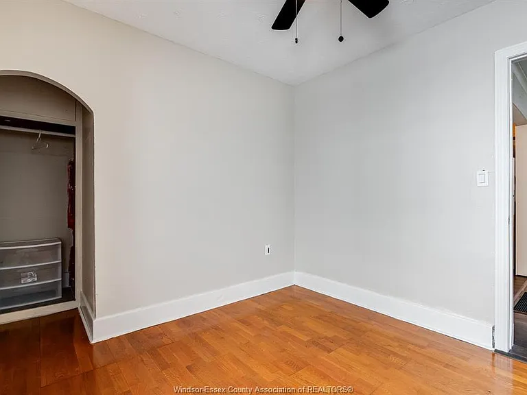 1062 Lena Ave — Photo 13