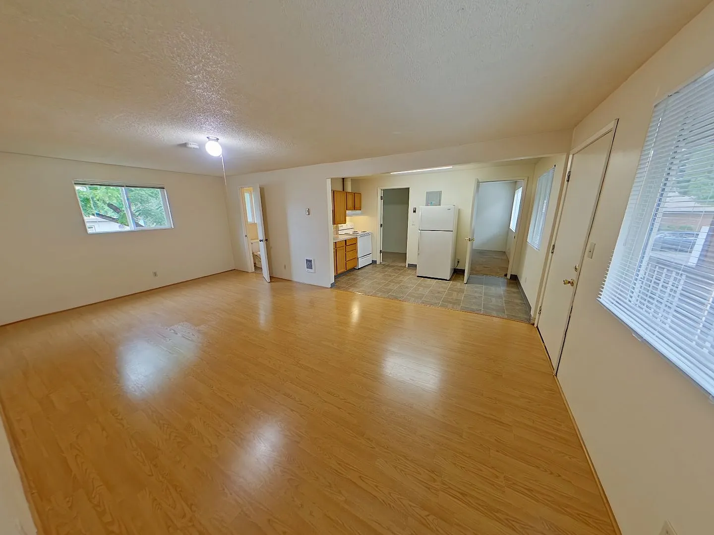 502 East 15th Ave — Photo 3