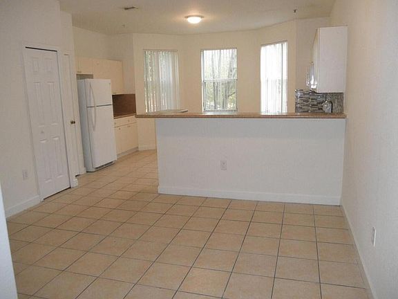 3rd image of 2903 Shoma Dr #2903