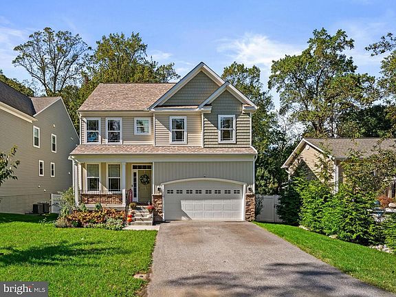 2nd image of 1214 Ramblewood Dr