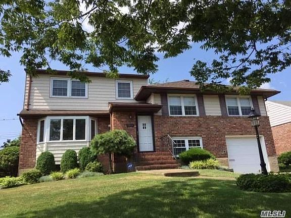 3rd image of 3821 Morton Ln