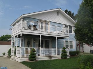 4 Lighthouse Dr, Brigantine, NJ 08203