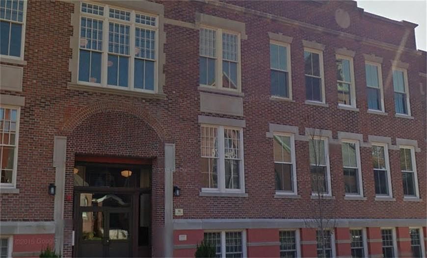 2nd image of 168 High St