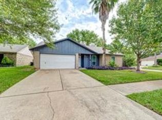6802 Glenray Dr, Houston, TX 77084