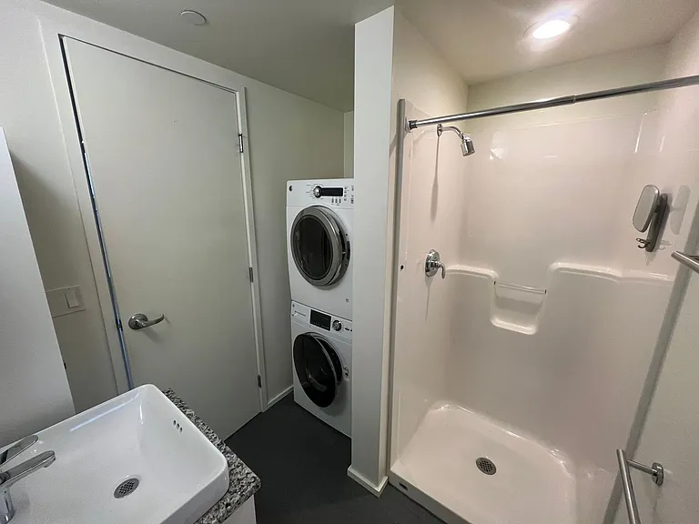 1814 E Denny Way #301 — Photo 5