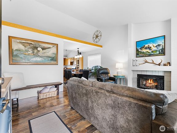 4th image of 2711 159th Street Ct E