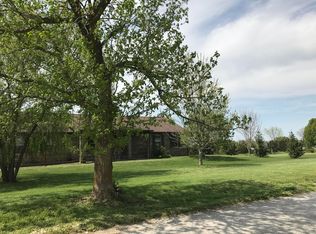 5695 S 147th Rd, Brighton, MO 65617