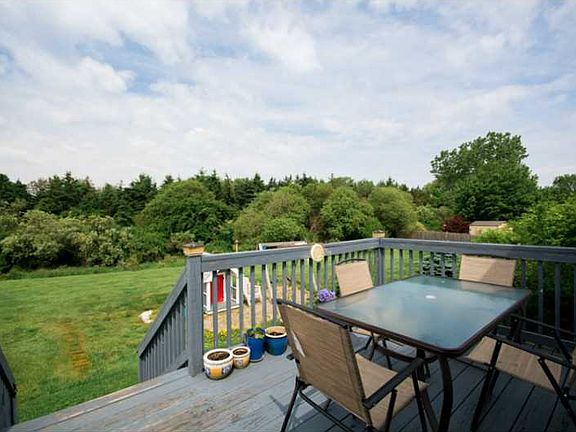 4th image of 101 Amesbury Cir