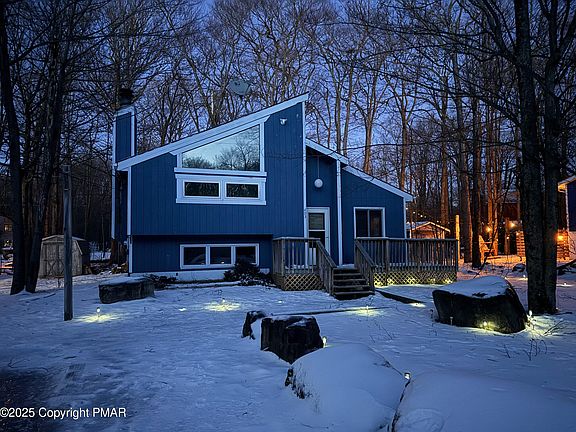 3rd image of 2827 Fairhaven Dr