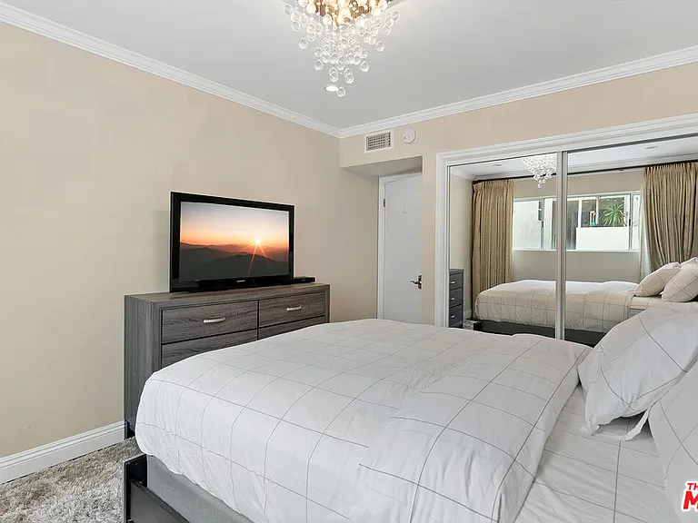 419 N Oakhurst Dr #203 — Photo 18