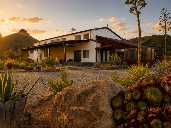 32194 Mulholland Hwy, Malibu, CA 90265