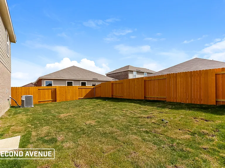335 Condie Russell Ave — Photo 16