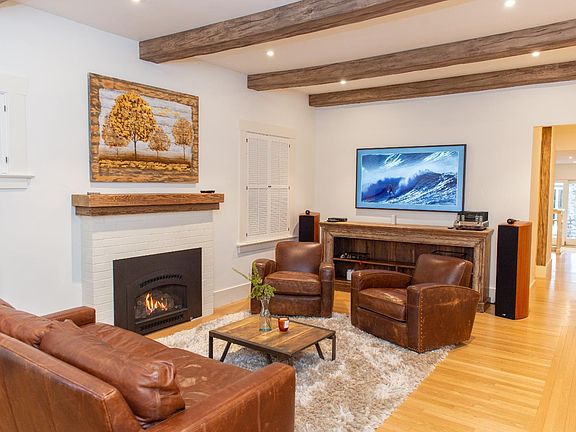 3rd image of 1016 - 1018 Spring Street