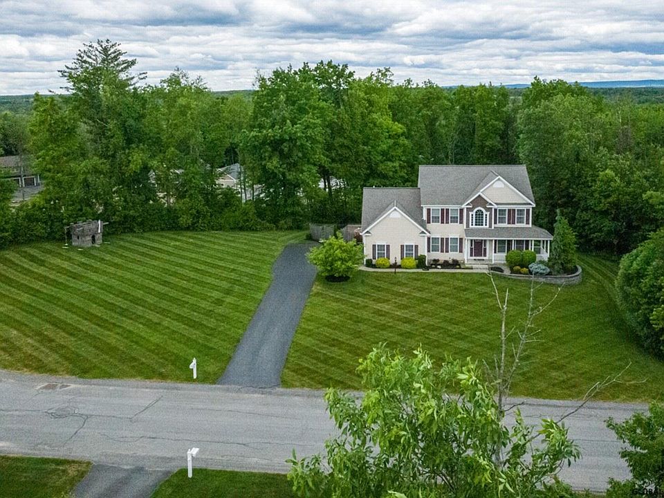 1st image of 18 Kingsbridge Ct