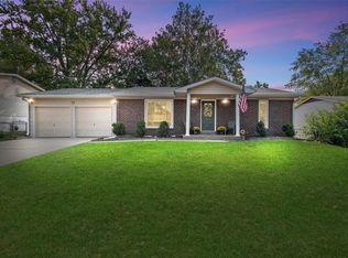 13 Carpenter Dr, Saint Peters, MO 63376