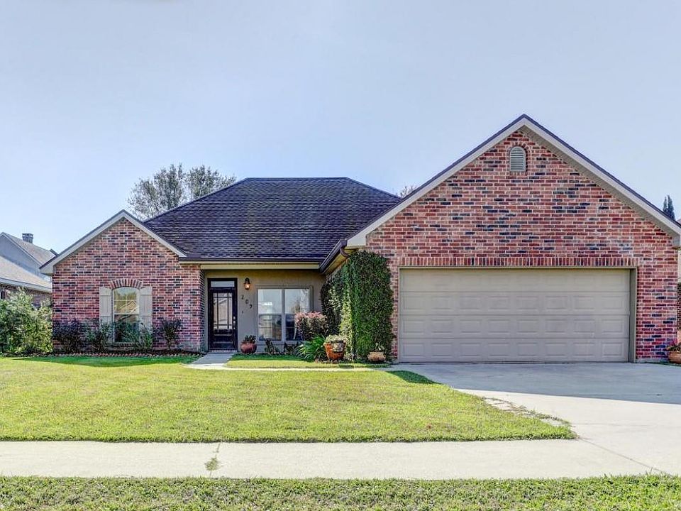 1st image of 209 Wind Haven Ln