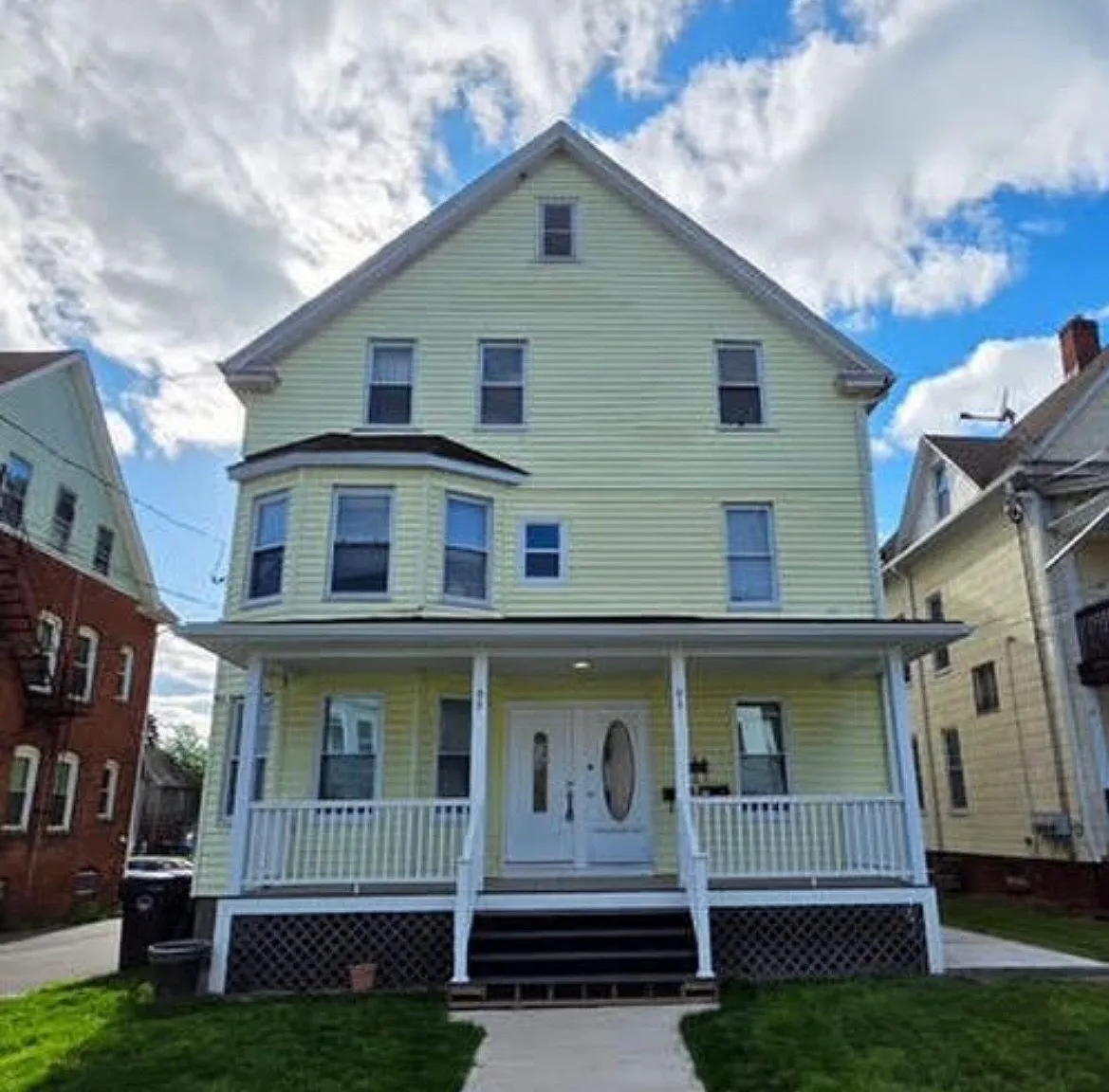 2 bed, 1.0 bath, 3126 sqft, $1,600 — Photo 1