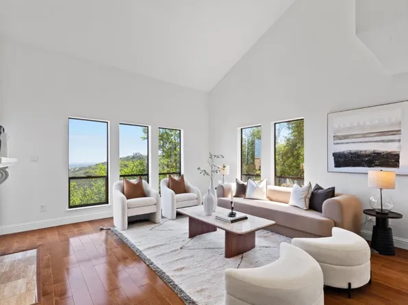 7 Mayflower Ln, San Carlos, CA 94070