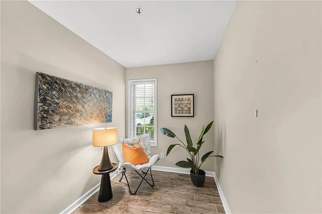 2 bed, 2.0 bath, 1008 sqft, $2,000 — Photo 4
