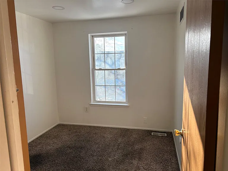 35314 Tall Oaks Dr — Photo 8
