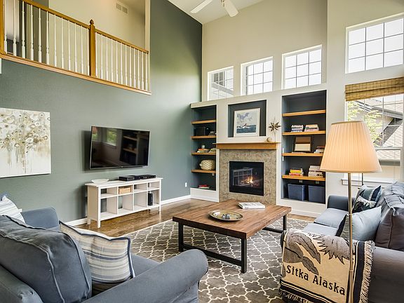 Living Room w/ Fireplace