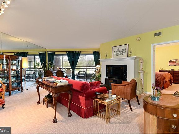 4th image of 1100 Lovering Ave APT 206
