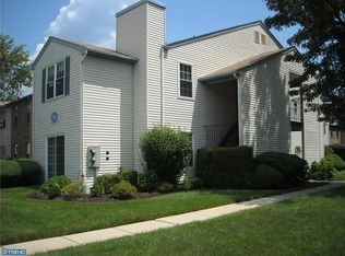 98 Center Ln, Mount Laurel, NJ 08054